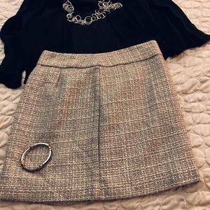 EUC Banana Republic Tweed Skirt with Metallic Gold Threading